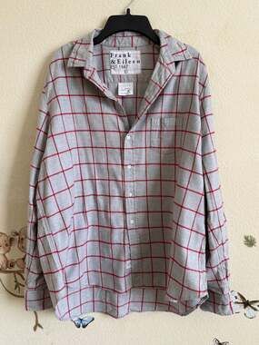 NWT Frank & Eileen Eileen grey red windowpane cashmere touch shirt L